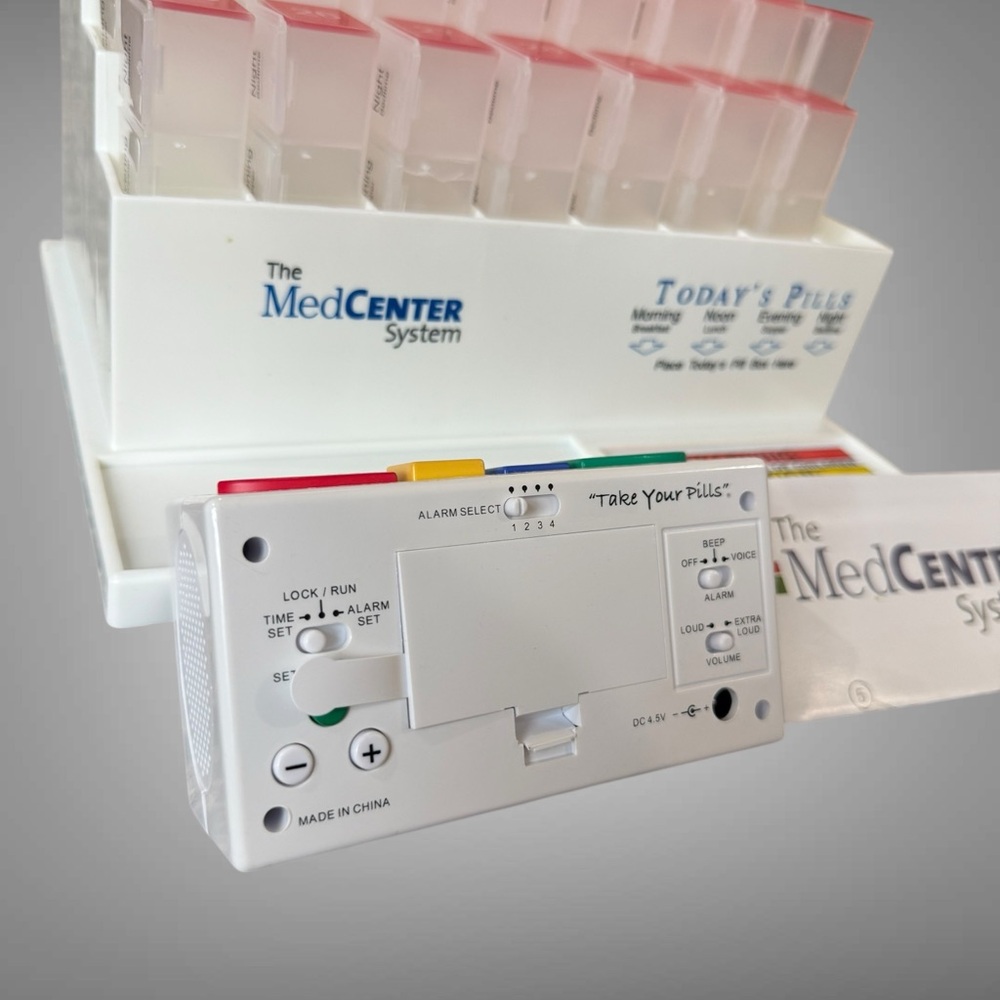 Pill Organizer System with Talking Alarm Clock reminder 4 Times a Day 31 Day NEW - Picture 13 of 15